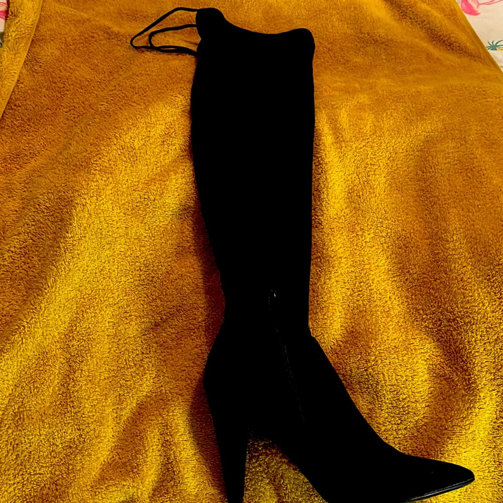 Almost new sexy boots